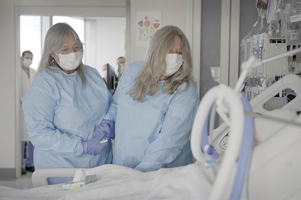 Durante 61 días, un riñón de cerdo funcionó en el cuerpo del hombre con muerte cerebral. (AP Foto/Shelby Lum)