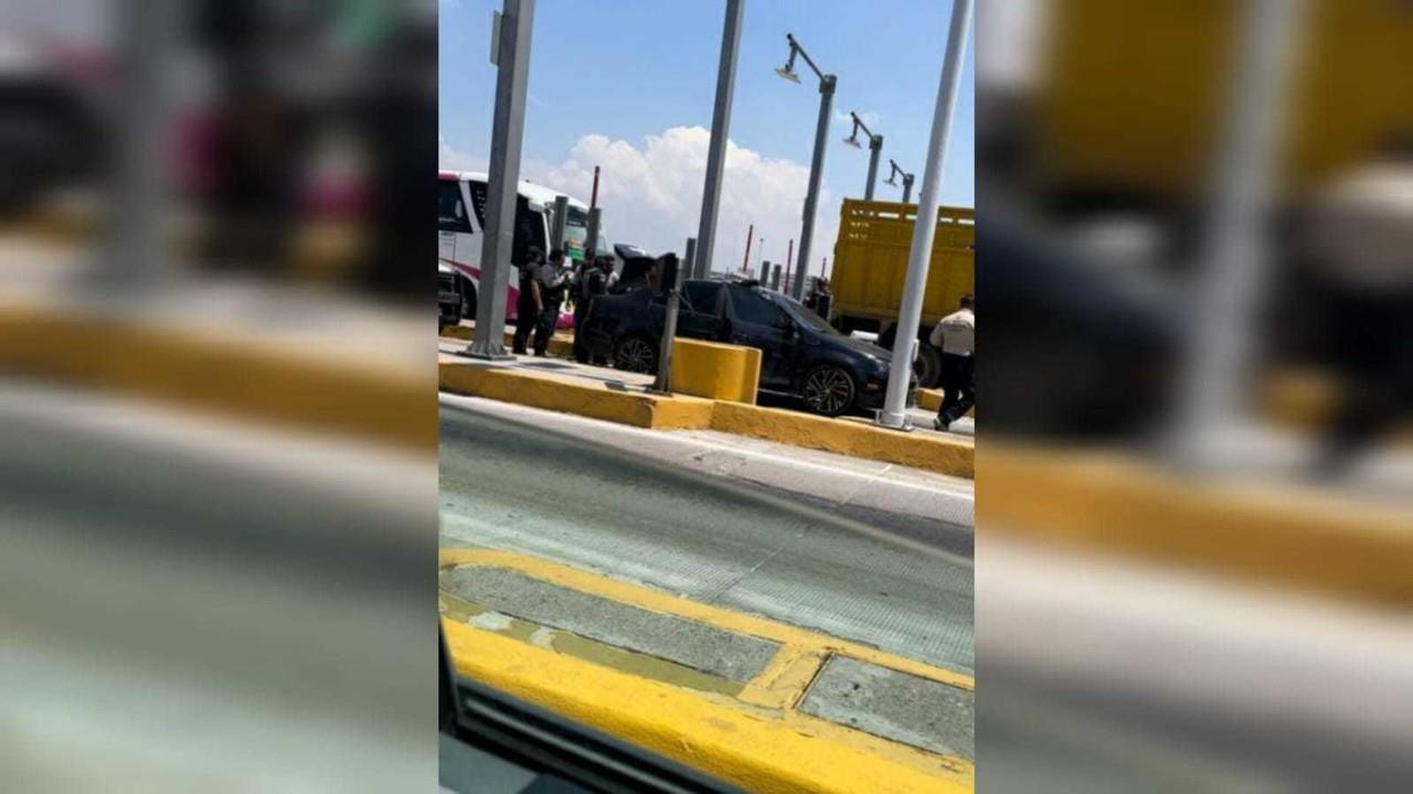 Francisco N e Ismael N fueron detenidos tras una persecución que terminó en la autopista México-Pachuca; están acusados de robar dinero a un cuentahabiente. Foto: Cortesía Luyysito Hernandez Pichi