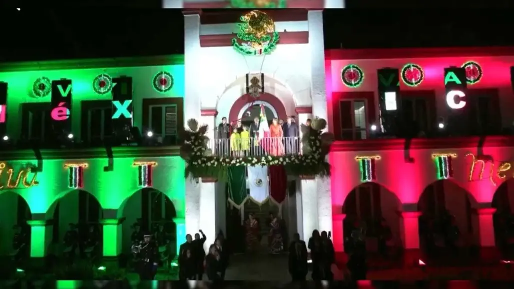 Celebra Escobedo fiestas de Independencia con dos gritos