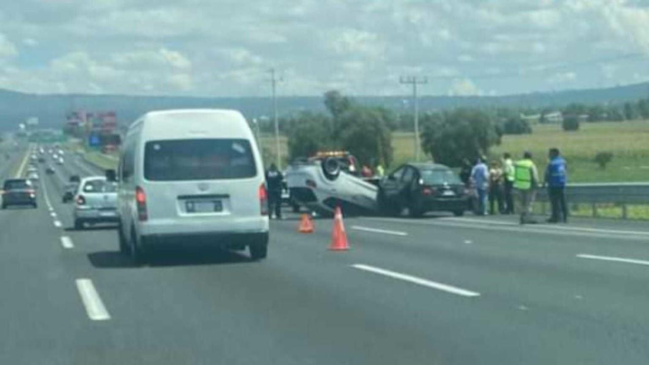 Dos accidentes ocurrieron en la Autopista México-Pachuca, la mañana de este 16 de septiembre, en uno de ellos, el saldo fue del conductor muerto. Foto: Captura de pantalla