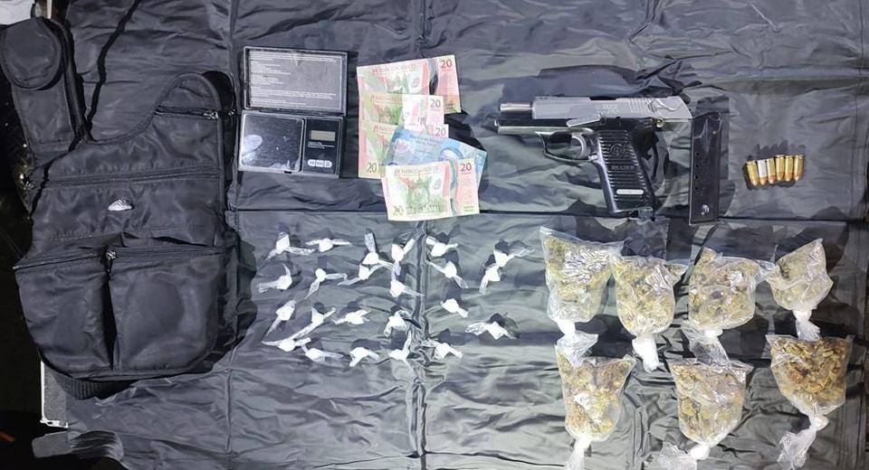 Cae hombre armado y con drogas en la colonia Tierra y Libertad de Monterrey