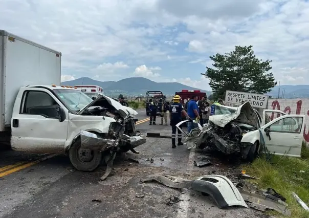 La muerte viaja en auto, deja choque tres muertos en Libramiento a Acambay