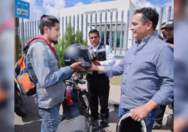 Entregarán casco a motoclistas infraccionados por falta de dicho accesorio