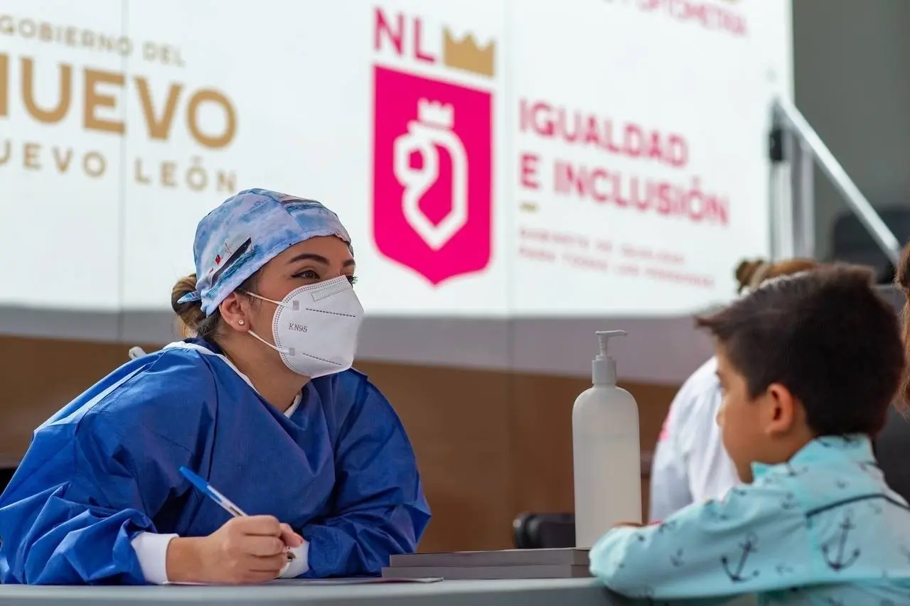 Secretaría de Igualdad e Inclusión entrega 11 mil aparatos auditivos gratuitos
