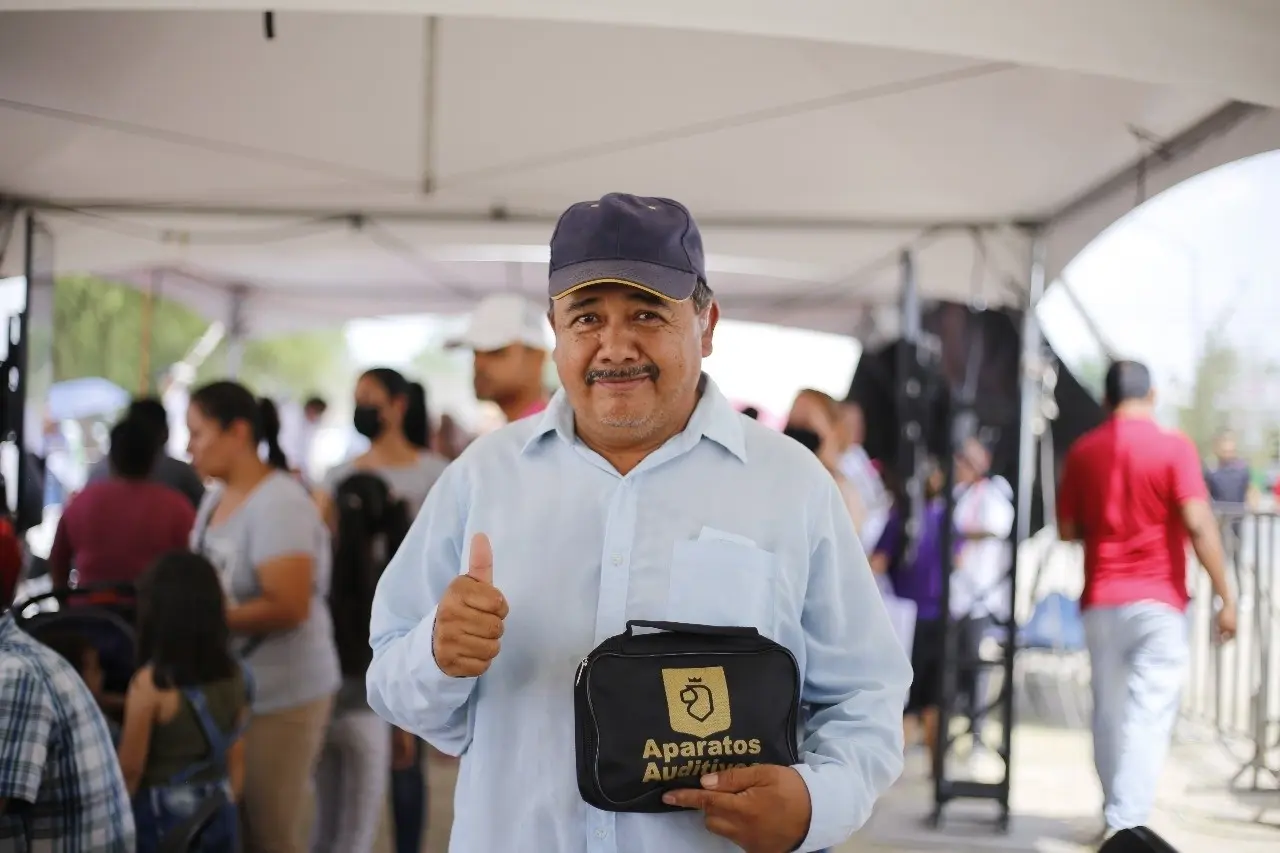 Secretaría de Igualdad e Inclusión entrega 11 mil aparatos auditivos gratuitos