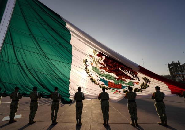 Encabeza presidente López Obrador ceremonia para recordar a víctimas de sismos