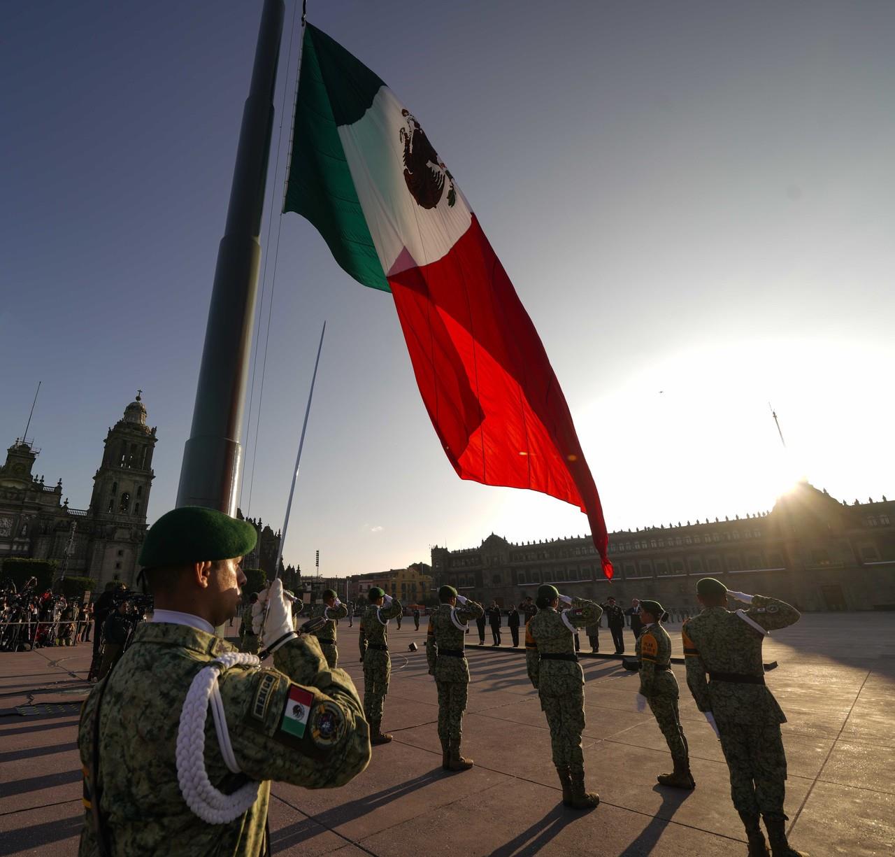 Encabeza presidente López Obrador ceremonia para recordar a víctimas de sismos