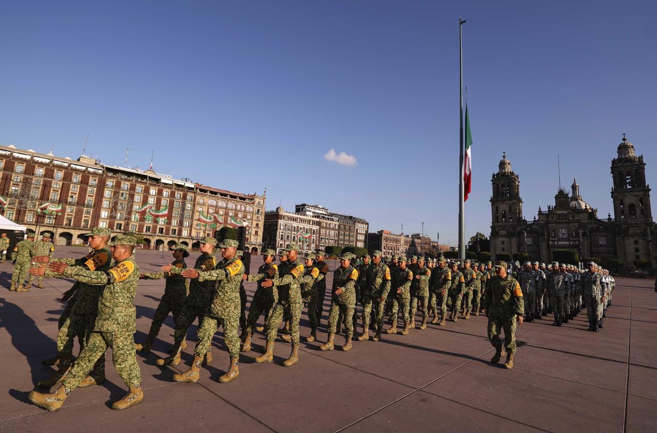 Encabeza presidente López Obrador ceremonia para recordar a víctimas de sismos