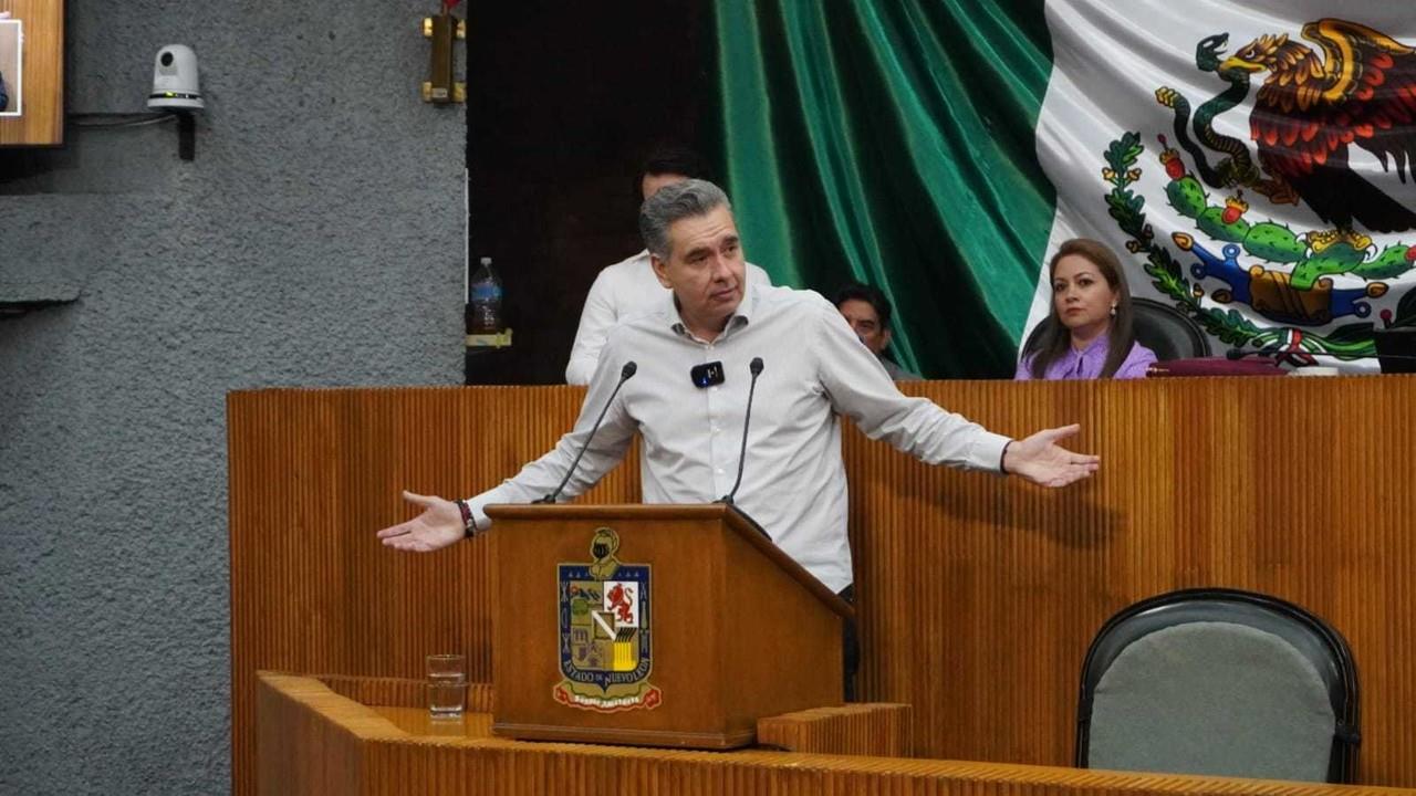 En su mensaje, el legislador por Morena, comentó que también se hace el exhorto para que se reconsidere la decisión, e incluso se reinstale en sus puestos a los trabajadores, a la brevedad posible. Foto: Cortesía