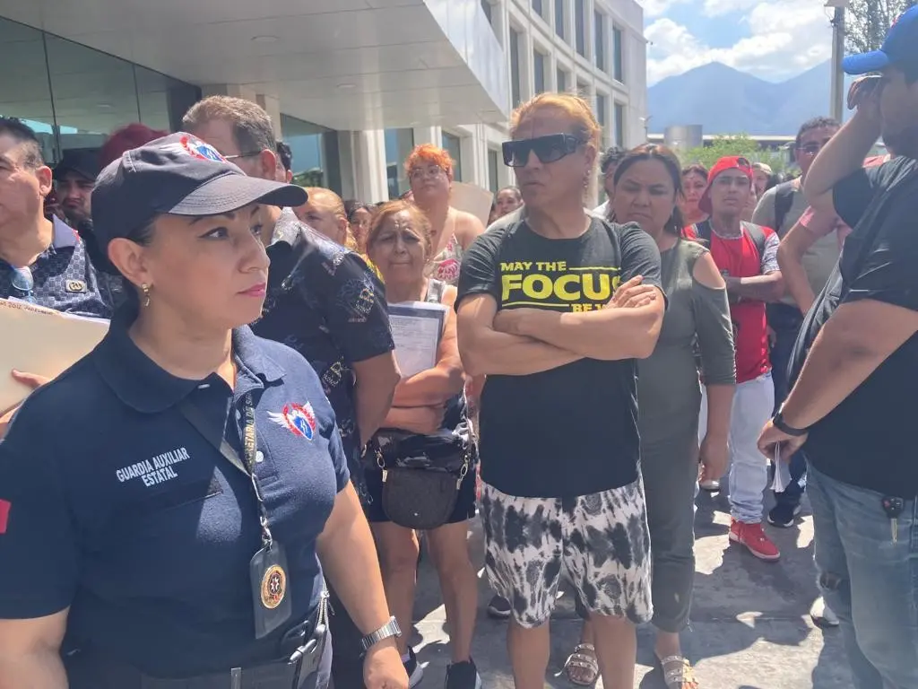 En el día Nacional de Protección Civil, se llevaron a cabo simulacros simultáneos en seis edificios del gobierno y el Palacio de Cantera. Foto. Rosy Sandoval