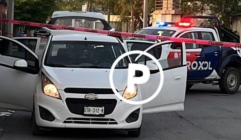 Mientras que el vehículo spark quedó resguardado por oficiales de la proxpol, la versión de la víctima ya es investigada por las autoridades. Foto: Raymundo Elizalde.