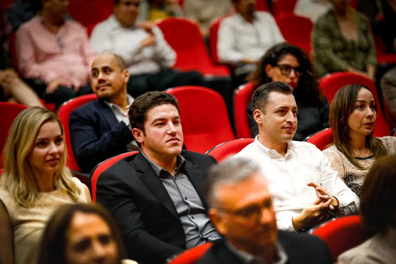 Celebra Monterrey 427 aniversario con obra de teatro Olvidarás el fuego