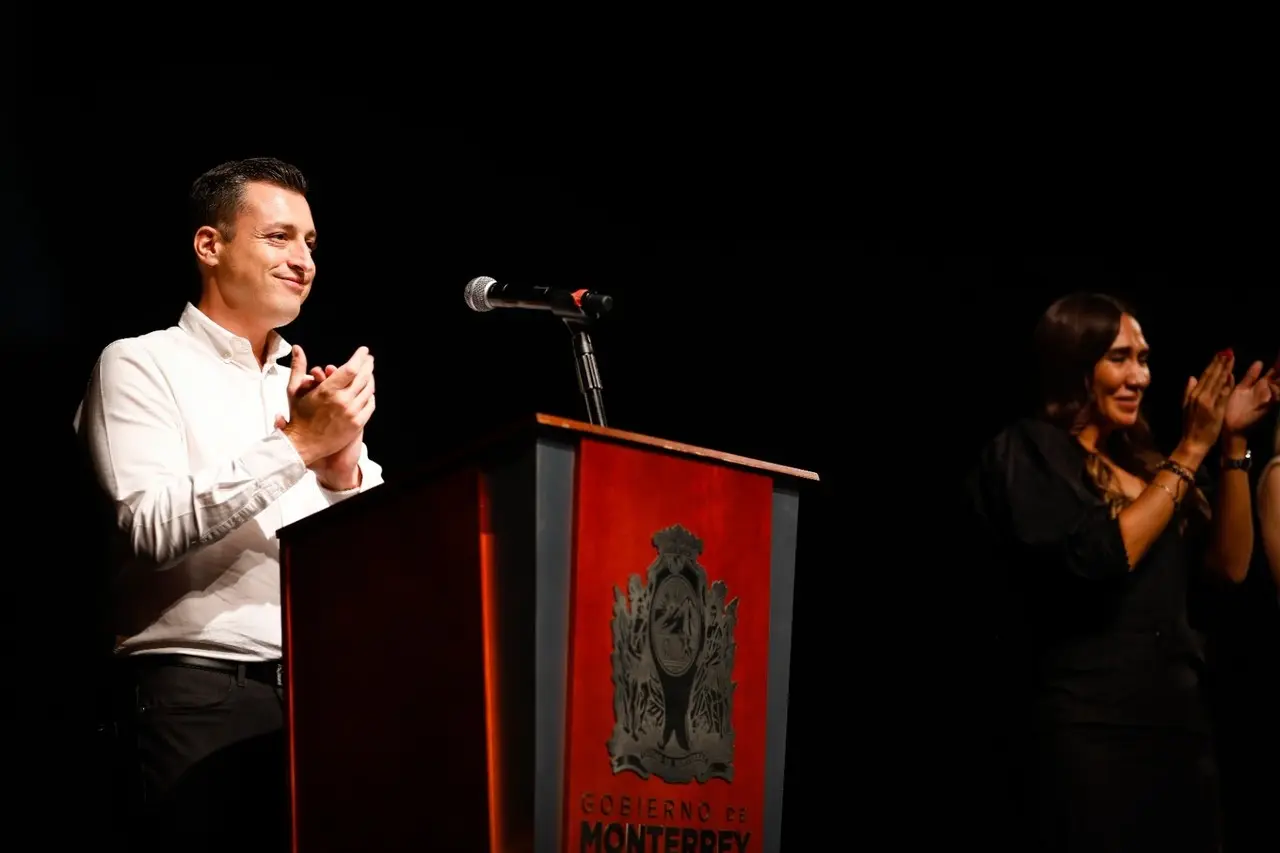 Celebra Monterrey 427 aniversario con obra de teatro Olvidarás el fuego