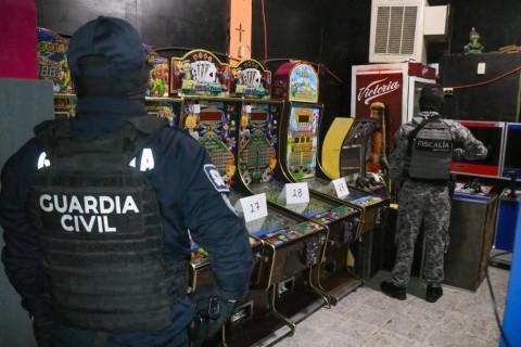 Aseguran más de 100 “minicasinos” controlados por crimen organizado en Michoacán