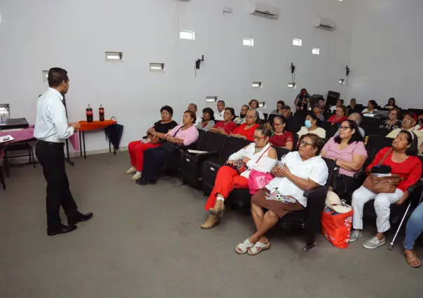 Realiza Secretaría de Igualdad Taller de Inclusión Digital para adultos mayores