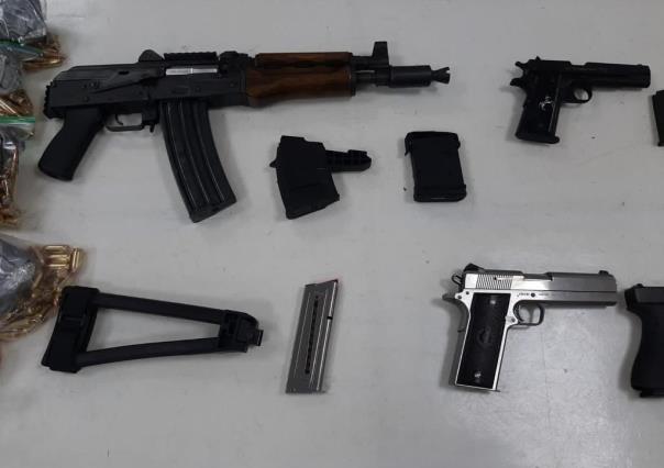 Detienen a persona con armas y cartuchos en Galeana, Nuevo León