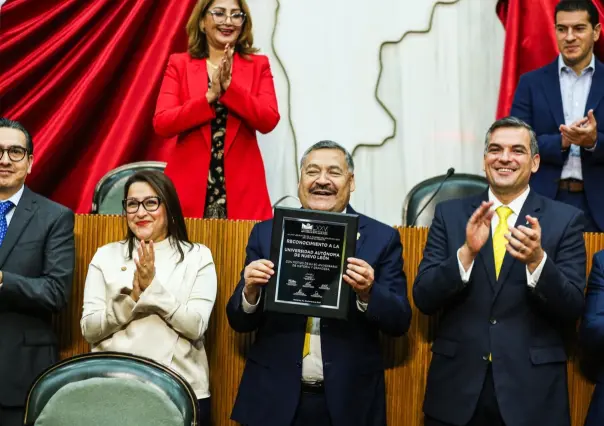 Reconocen diputados a la UANL por su aporte al progreso científico y cultural