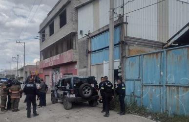 Localizan toma clandestina y hasta bidones con gasolina en Ecatepec