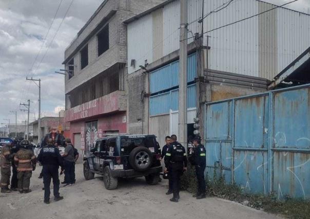 Localizan toma clandestina y hasta bidones con gasolina en Ecatepec