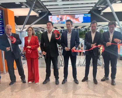 Inauguran extensión del Aeropuerto Mariano Escobedo