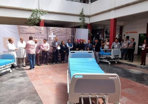 Dona iniciativa privada 30 camas a la clínica municipal de salud en Acolman