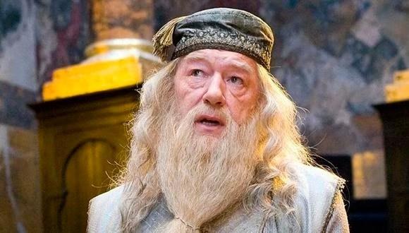 El actor británico tuvo una larga trayectoria en cine, televisión y teatro, pero es recordado internacionalmente por su papel de Albus Dumbledore. Foto: CNN.