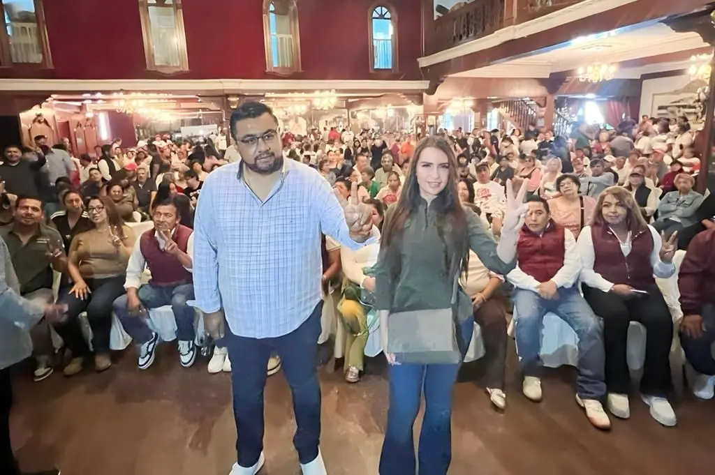 Consejeros estatales Esmeralda Vallejo Martínez y Ernesto Santillán Ramírez.
