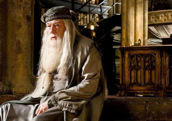 Realizan emotivo homenaje para Michael Gambon en parque temático de Harry Potter