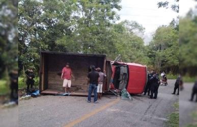 Camión de carga vuelca en Chiapas: migrantes pierden la vida y resultan heridos