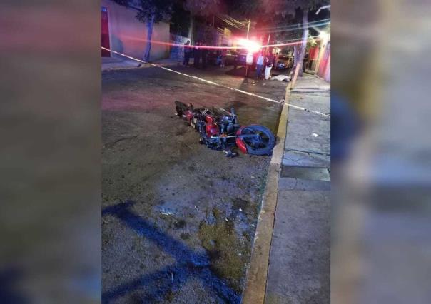 Muere motociclista en Ecatepec, automovilista lo arrolla y huye