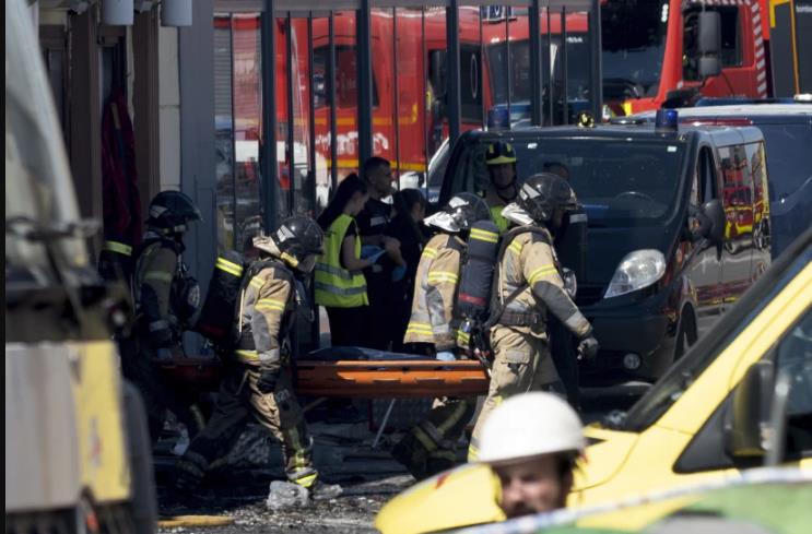 Un incendio mató a 13 personas y dejó heridas a otras varias en un club nocturno. Foto. AP Alfonso Durán)