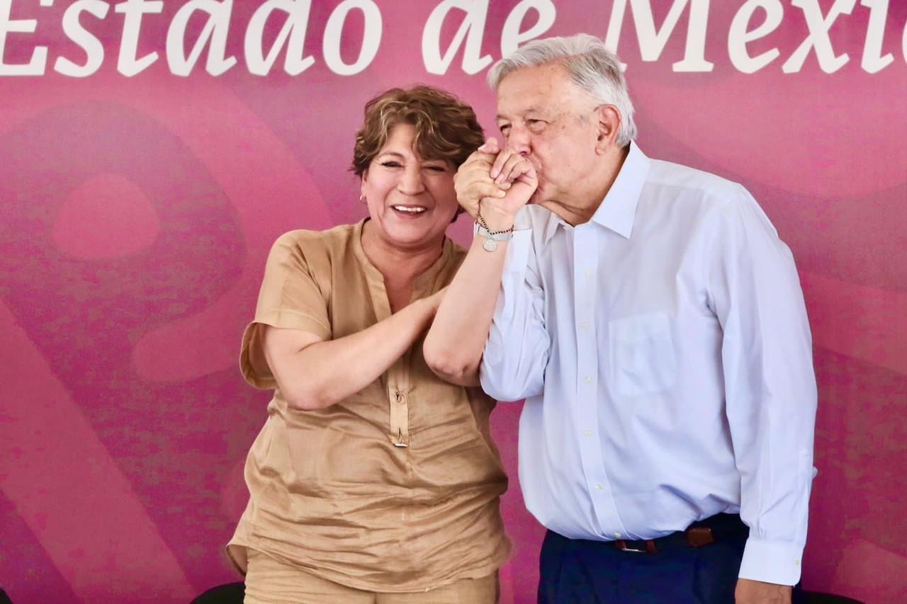 El presidente Andrés Manuel López Obrador, acompañado por la mandataria estatal, Delfina Gómez. Crédito: GEM.