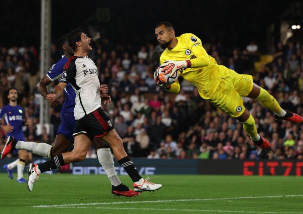 Chelsea vence sin problemas al Fulham de Raúl Jiménez