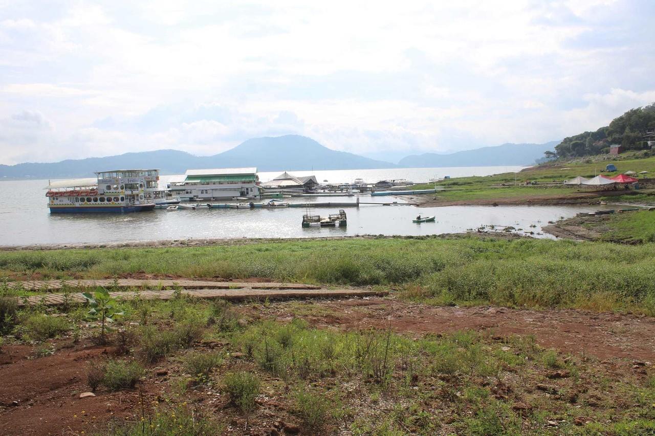 La presa de Valle de Bravo, Miguel Alemán Valdés ha acumulado 6.074 millones de metros cúbicos de agua, ha recuperado su nivel. Foto: Redes Sociales