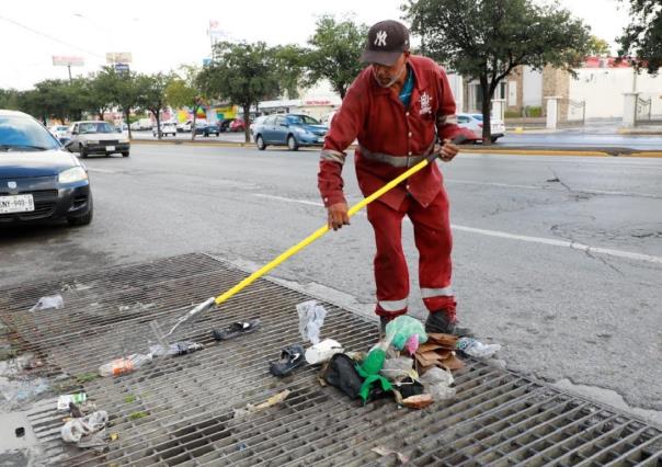 Realiza Gobierno de Escobedo limpieza en sistemas de alcantarillado y pluviales