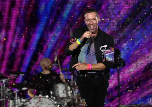 Coldplay y Selena Gomez unen fuerzas en emocionante cierre de gira