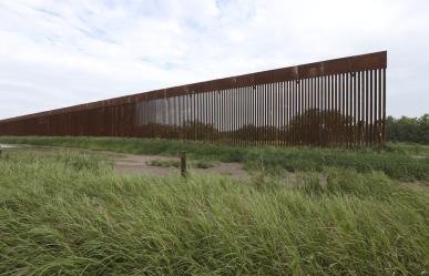 EU deja pasar 26 leyes para poder construir muro fronterizo en Texas