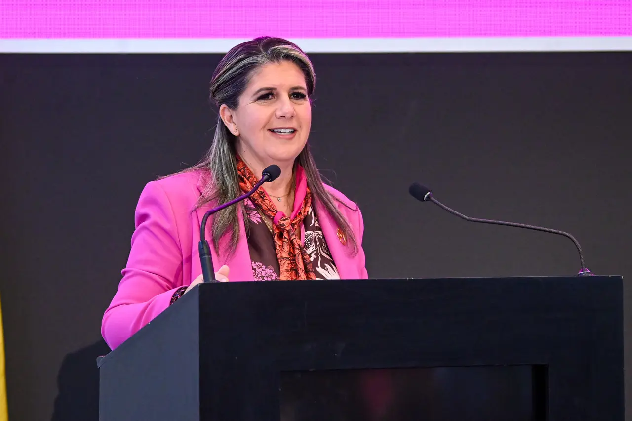 Firman convenio de colaboración Igualdad e Inclusión y el Clúster Automotriz
