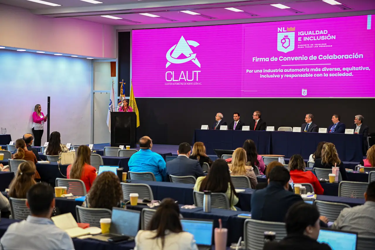 Firman convenio de colaboración Igualdad e Inclusión y el Clúster Automotriz