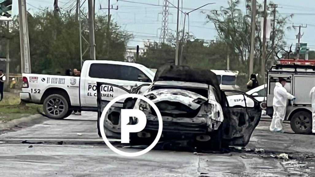 Matan a policía y queman su patrulla en El Carmen