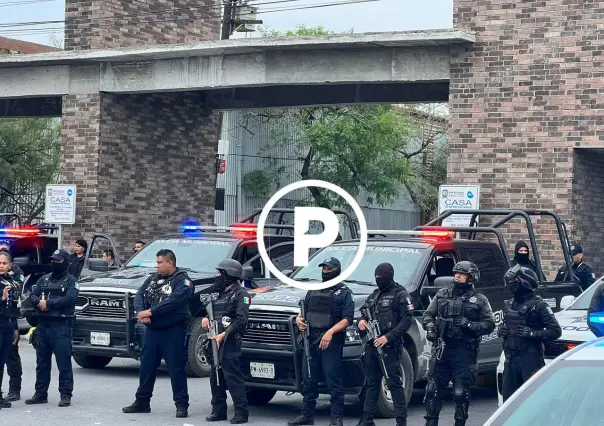 Policías de San Nicolás se trinchan para evitar toma del cuartel por Fuerza Civil