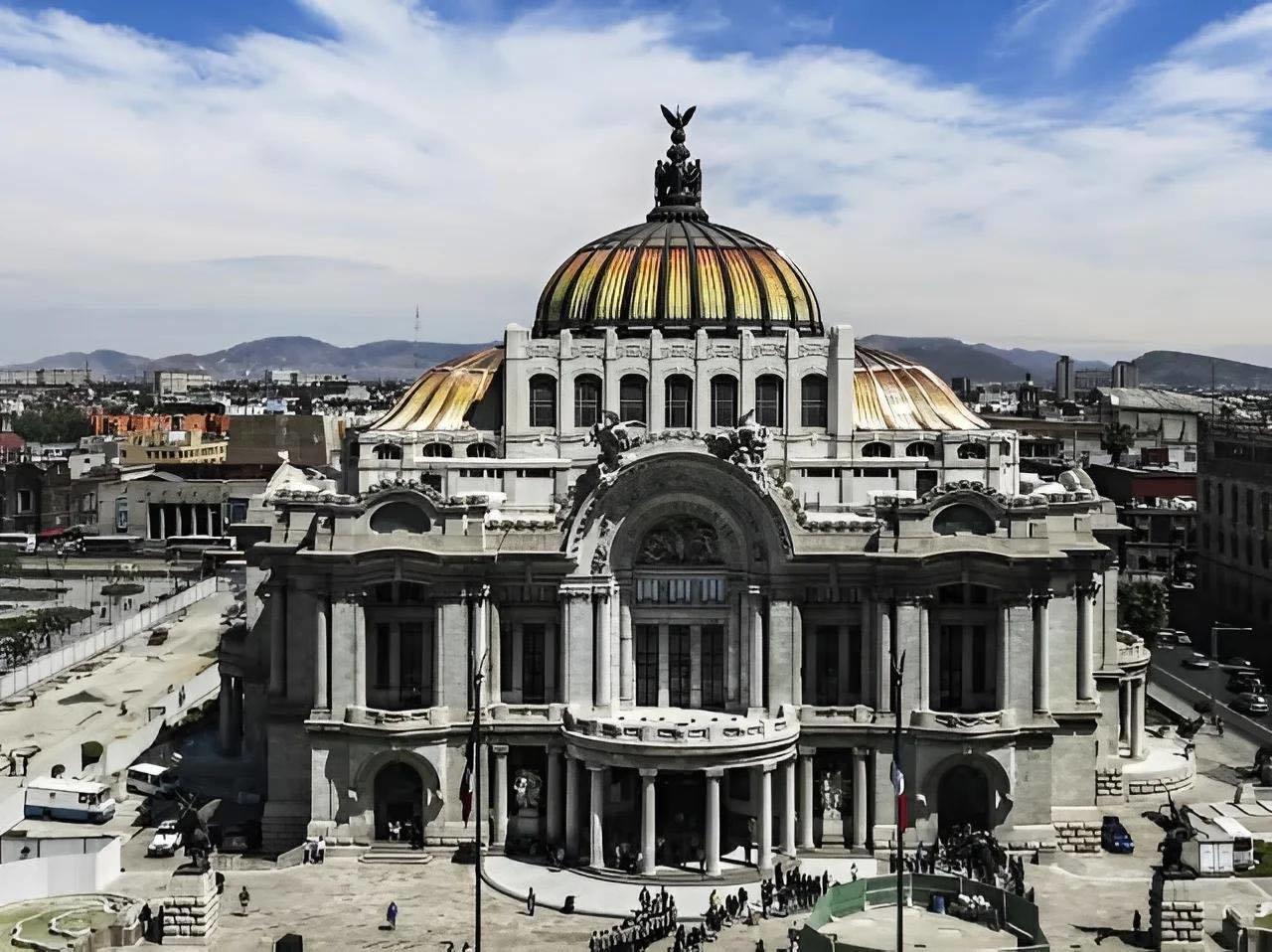 FOTOS: Chilangolandia inflable, la Ciudad de México como nunca la has visto