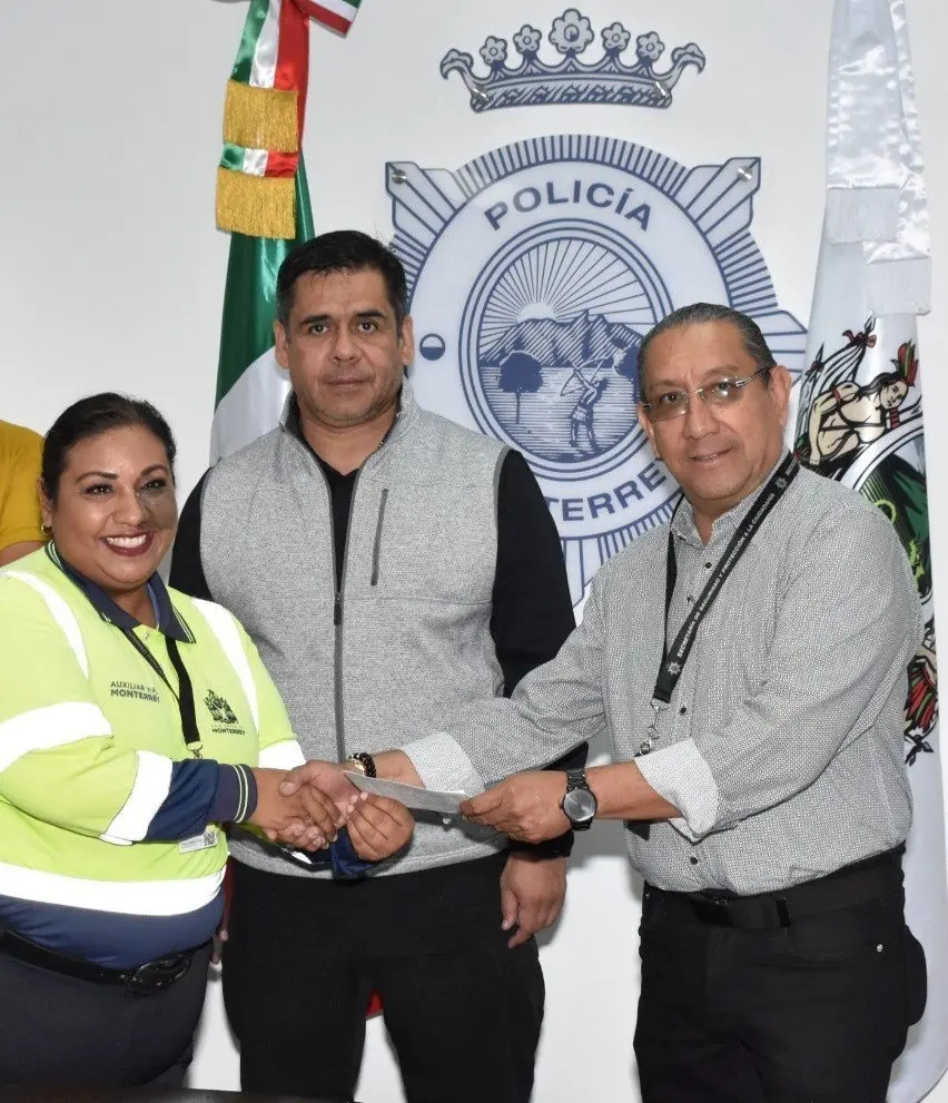 Reconoce Monterrey a oficiales de Tránsito