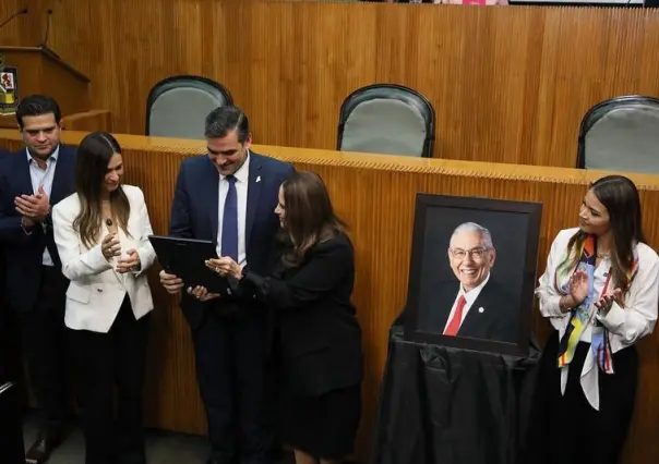 Rinde Congreso homenaje a Luis Eugenio Todd