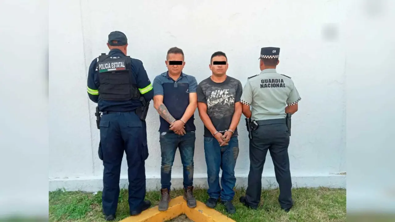 Detienen a 2 presuntos ladrones de transporte de carga en Acambay