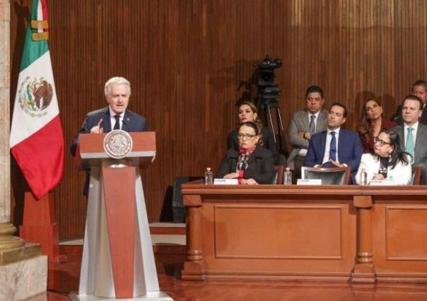 Denuncia AMLO acuerdos entre diputados de oposición y poder judicial