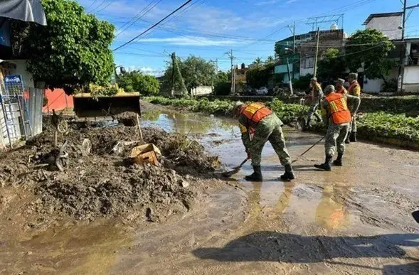 Descubren fosa clandestina tras lluvias en Guerrero