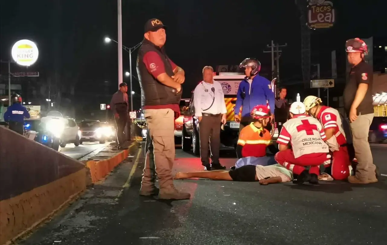 Arrollan y matan a hombre en la avenida Garza Sada