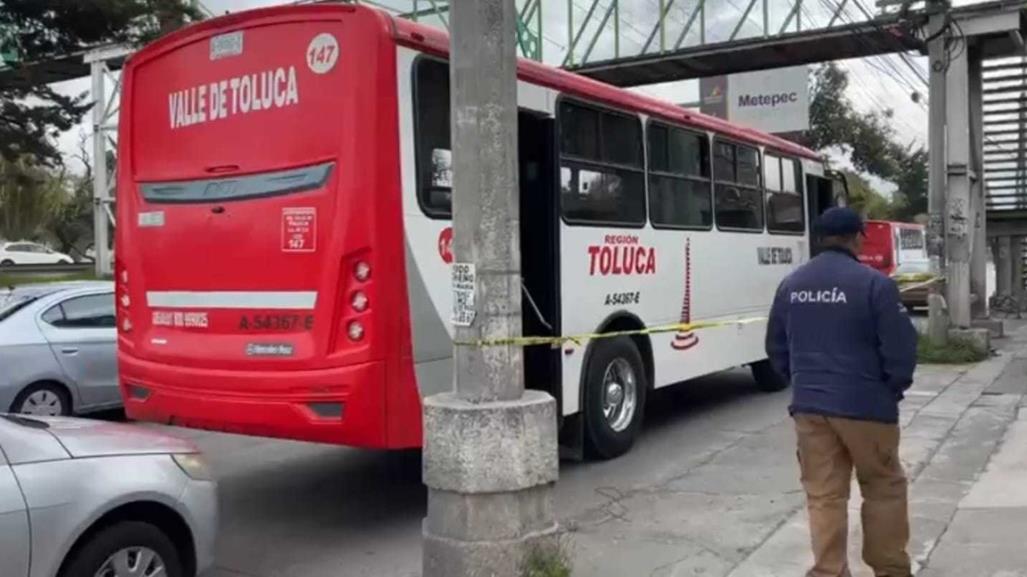 Asaltan a balazos transporte de pasajeros, hay dos heridos en Toluca