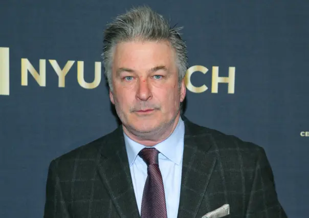 Fiscales buscan cargos de homicidio involuntario contra Alec Baldwin